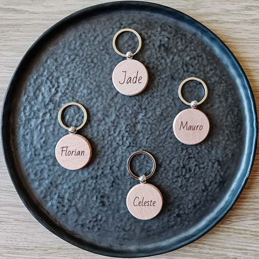 Houten ronde sleutelhanger met naam of tekst