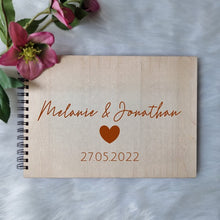 Afbeelding in Gallery-weergave laden, Gepersonaliseerd houten boek met eigen ontwerp
