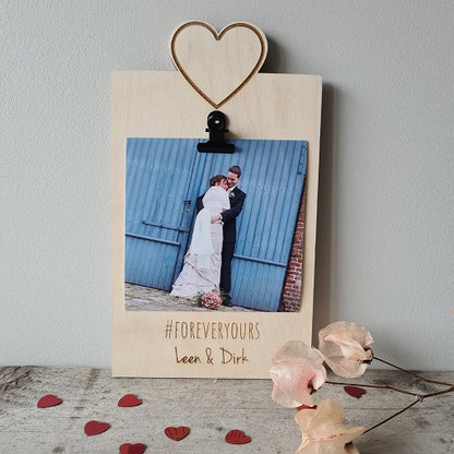 Houten fotobordje met clip "Love"