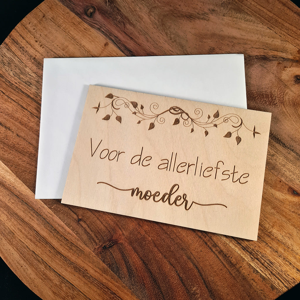 Houten wenskaart "Allerliefste moeder"