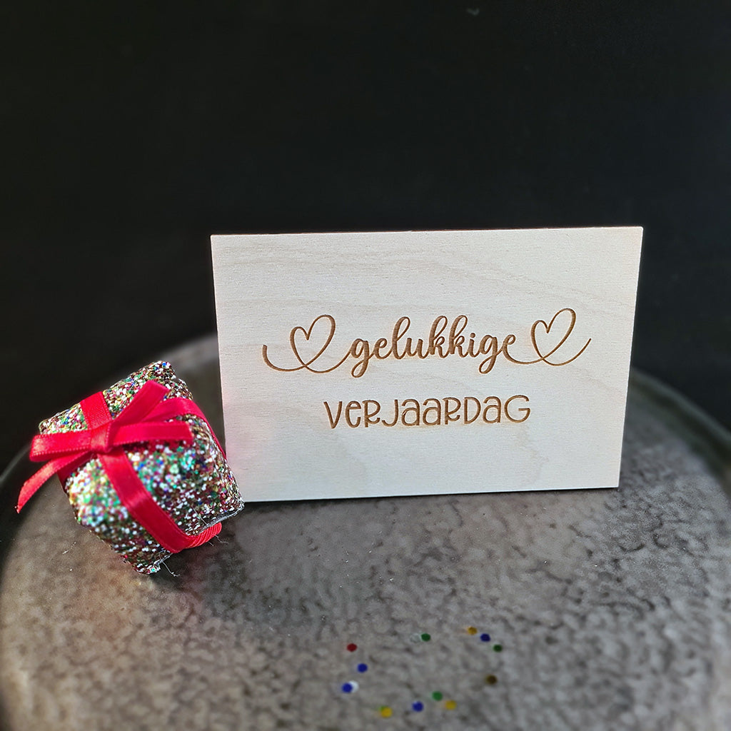 Houten wenskaart "Gelukkige verjaardag"