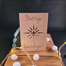 Afbeelding in Gallery-weergave laden, Houten wenskaart  &quot;Prettige feestdagen - ster&quot;
