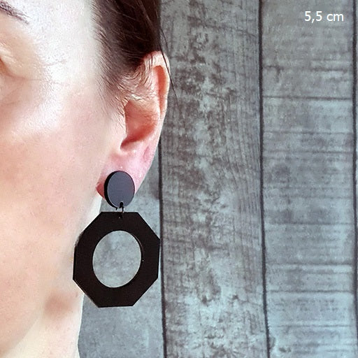 Zwarte oorbellen "Octagon"