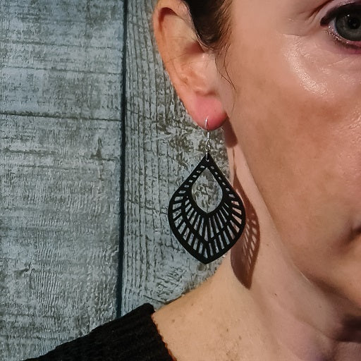 Zwarte druppels boho