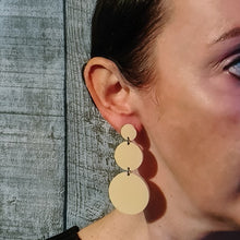 Afbeelding in Gallery-weergave laden, Beige cirkels
