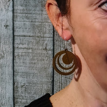 Afbeelding in Gallery-weergave laden, Gouden rondjes
