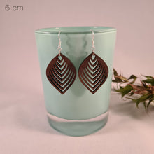 Afbeelding in Gallery-weergave laden, Houten abstracte blaadjes
