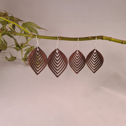 Houten abstracte blaadjes