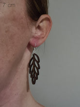 Afbeelding in Gallery-weergave laden, Houten blaadjes
