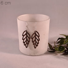 Afbeelding in Gallery-weergave laden, Houten blaadjes
