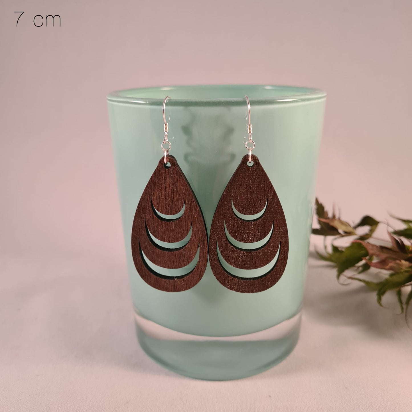 Houten druppels met dikke laagjes